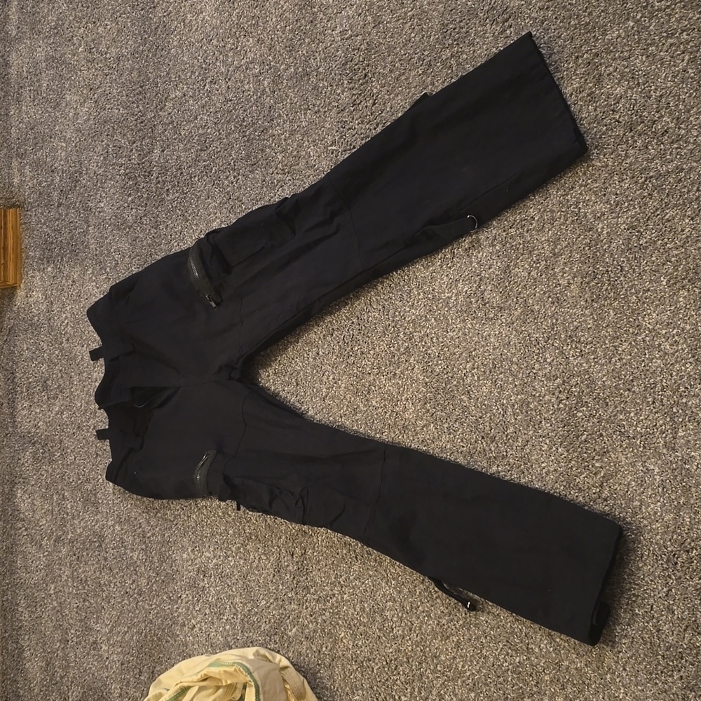 Black cargo pants small
